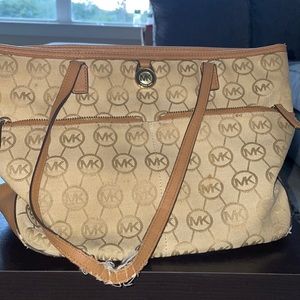 Michael Kors, tan MK tote, small